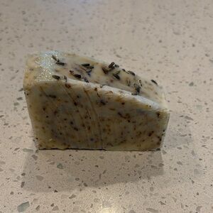 Eslira Natura Handcrafted Lavender Tallow Soap 5 oz.